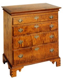 Chippendale 4 Drawer Chest